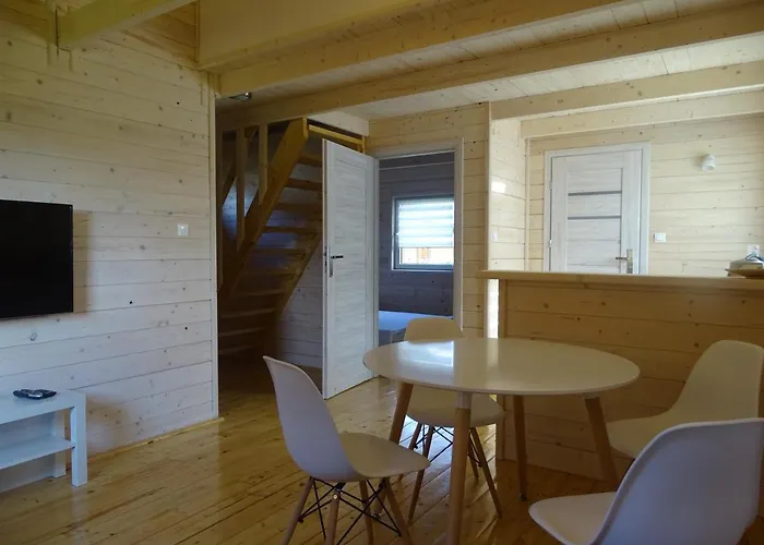 Morelowe Nad Morzem Rusinowo (Slawno)